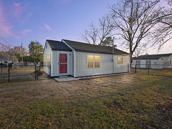 2nd image of 513 Wondertown Dr