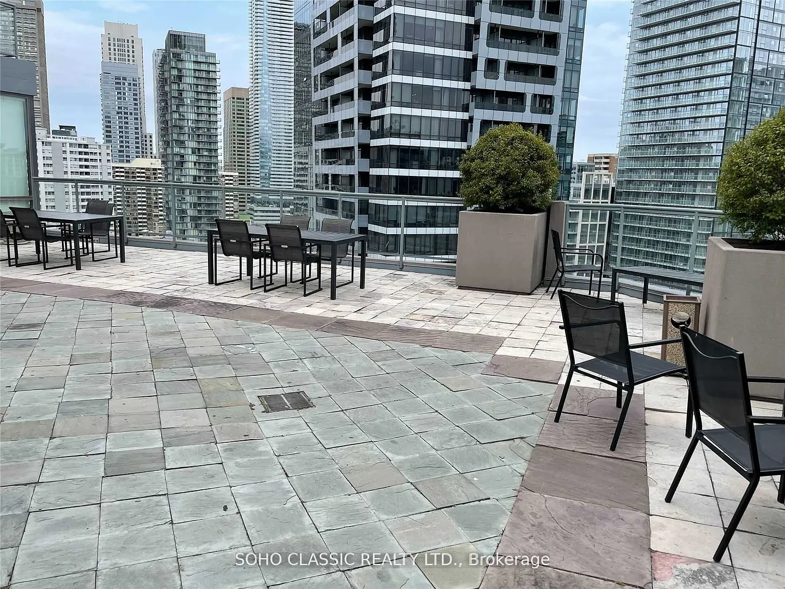 3 bed, $3,890 — Photo 3