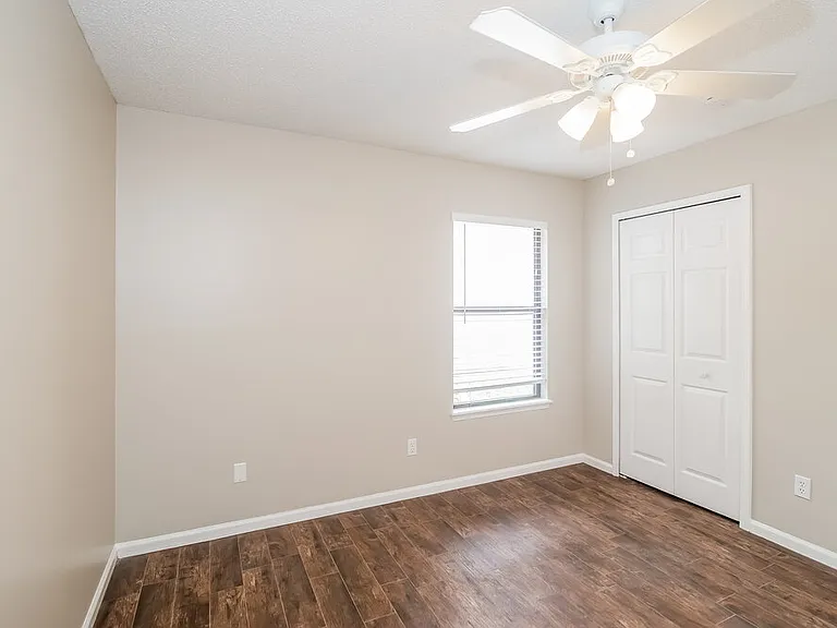 11001 Beckley Pl — Photo 11