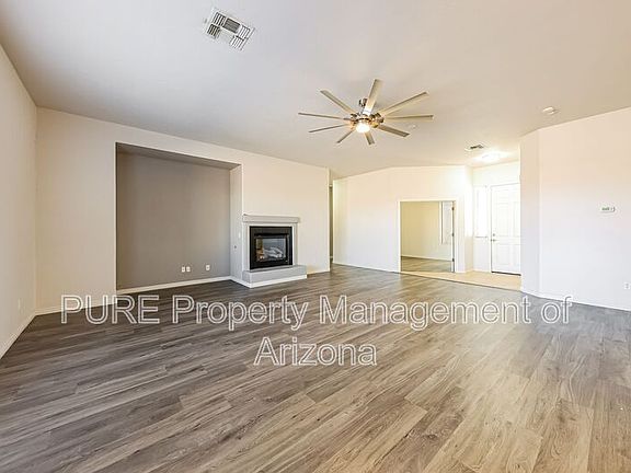 3rd image of 16812 W Northampton Rd