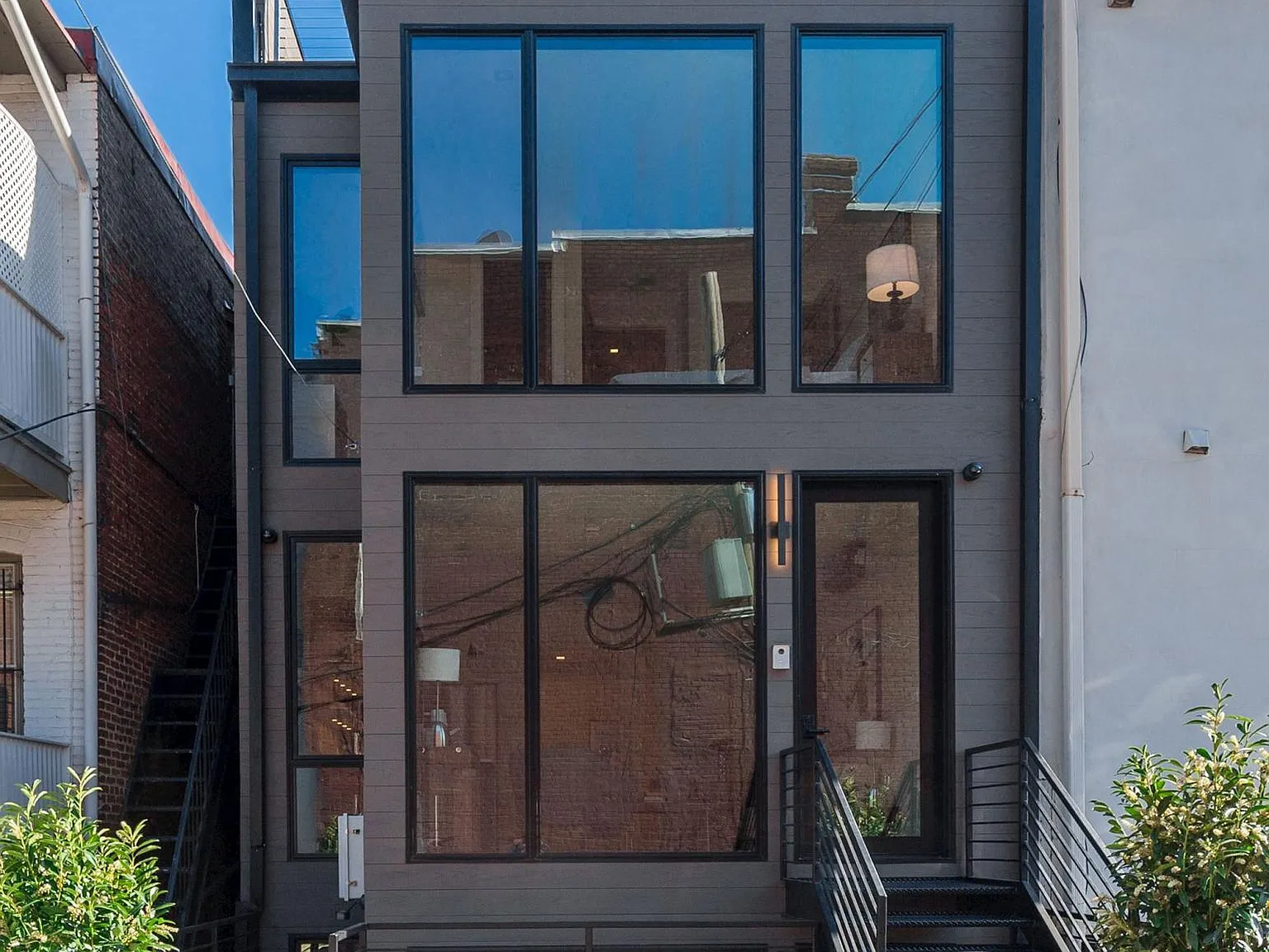 1 bed, 600 sqft, $3,350 — Photo 2