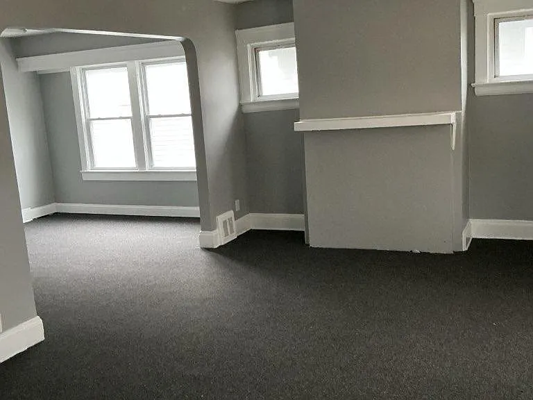 Unit Photo