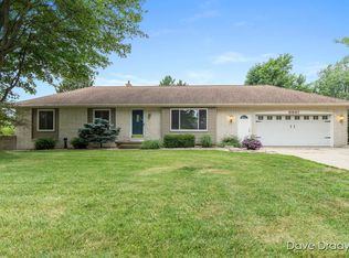 6961 Kay Boer Dr, Jenison, MI 49428