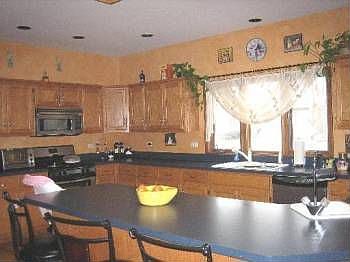 3rd image of 13420 S Meadow Ln