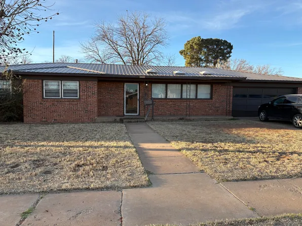 1214 E Broadway St, Brownfield, TX 79316