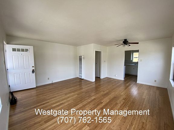 4th image of 703 Jefferson St