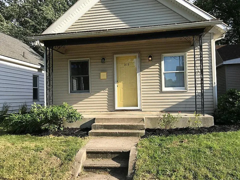 513 W Lawrence St — Photo 4