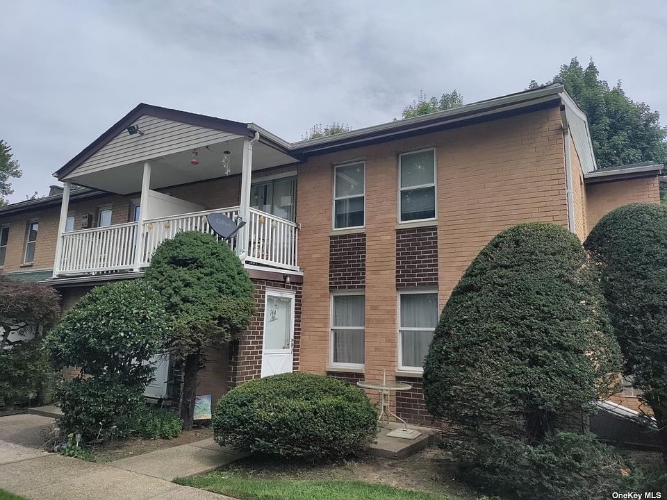 144 Artist Lake Drive UNIT 144, Middle Island, NY 11953 Zillow
