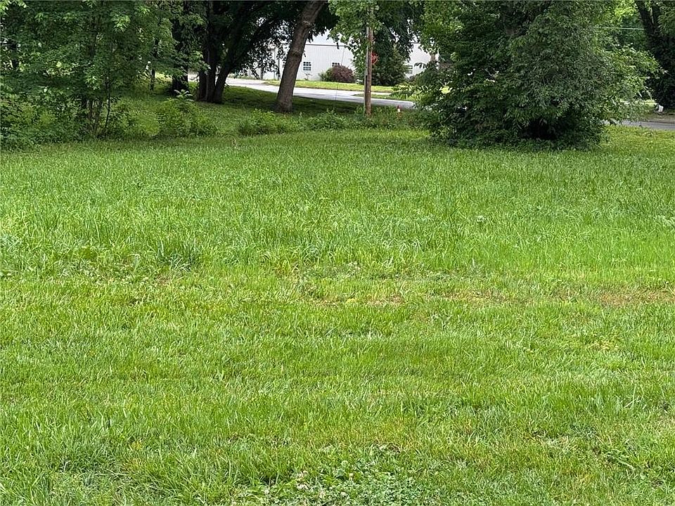 1st image of Cowell St
