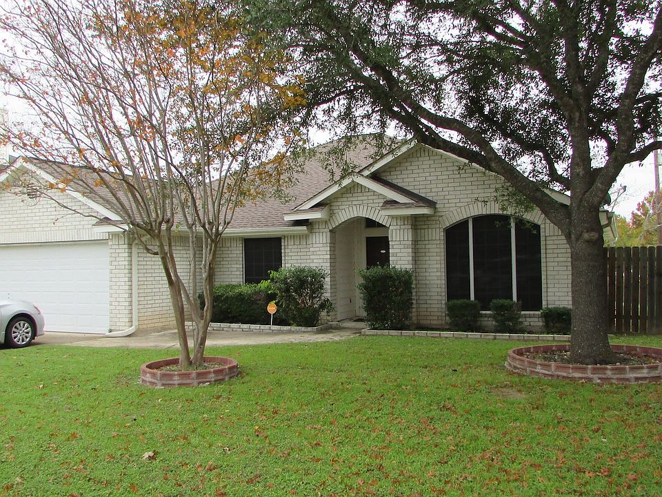 1st image of 805 Sunflower Dr