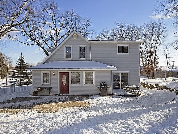 4th image of 117 Zachary Ln N