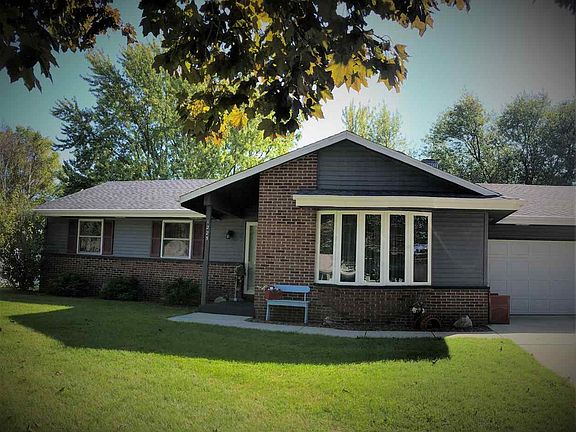 2nd image of 1225 Woodland Dr