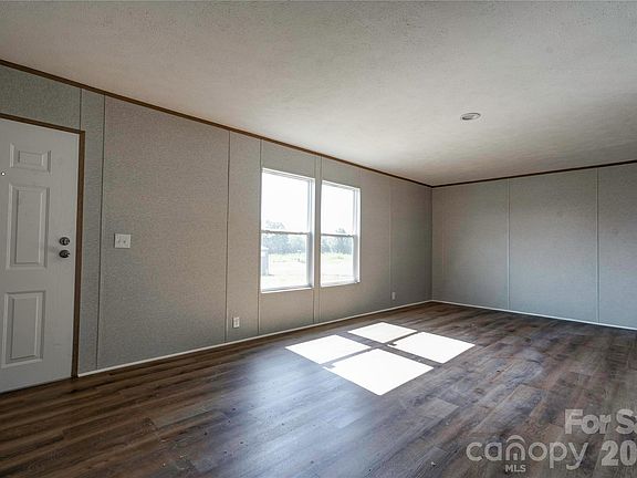 5th image of 804 Eagleview Ln