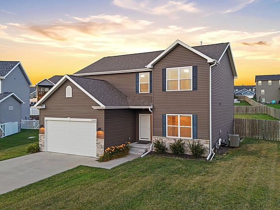 3rd image of 7906 N 173rd Terrace Cir