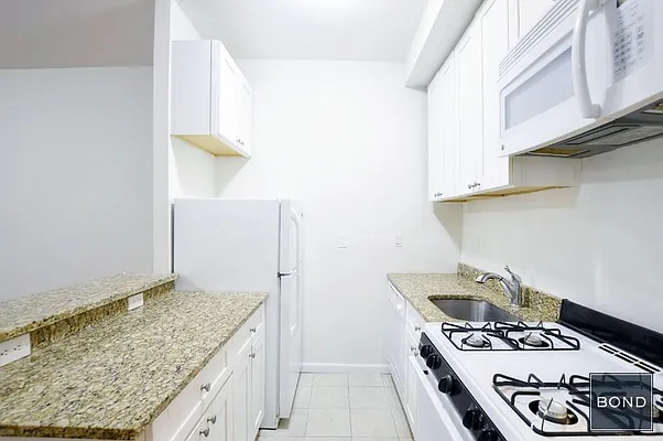 Rented by Bond New York | media 6