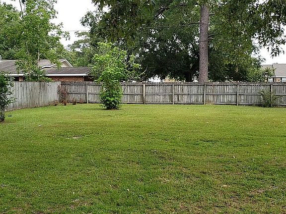 2nd image of 304 Yvonne Ave