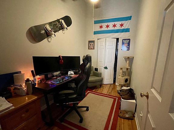 4th image of 1302 N Milwaukee Ave APT 303