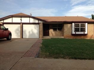 1104 S Morgan Dr, Moore, OK 73160