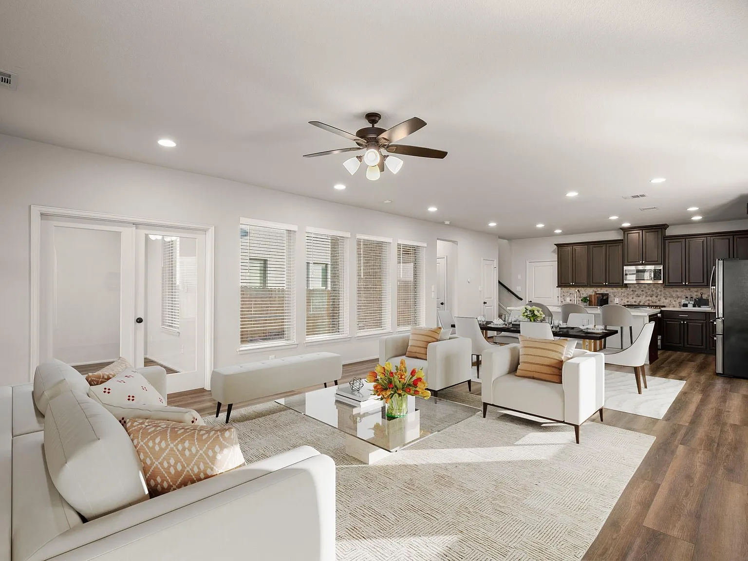 4 bed, 2.5 bath, 2350 sqft, $2,400 — Photo 4