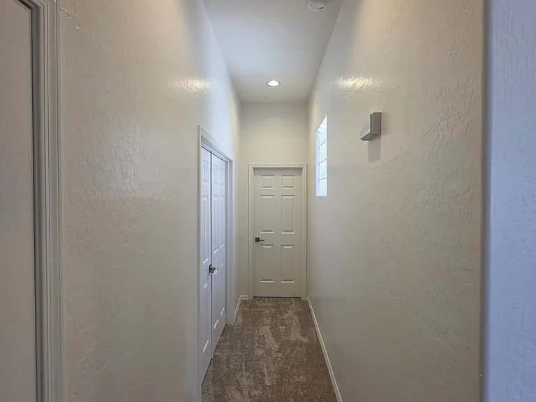 2653 N Travis — Photo 13