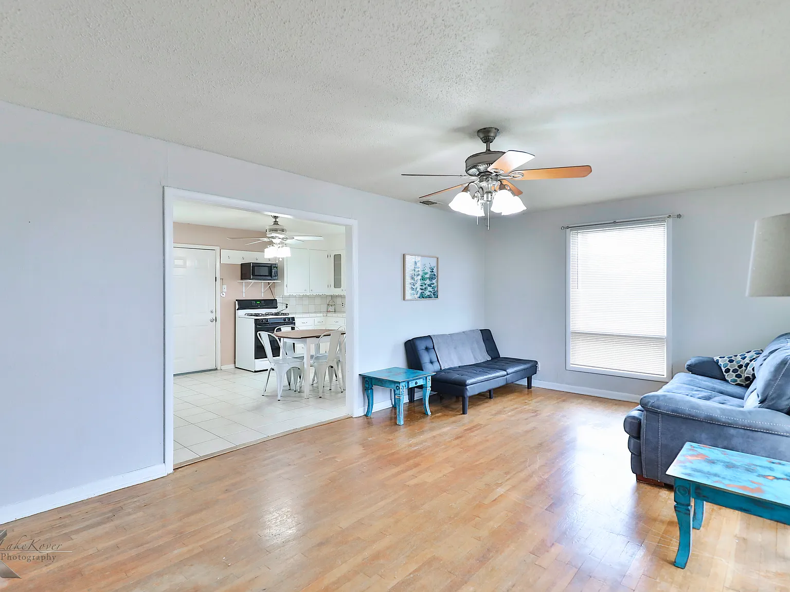 2 bed, 900 sqft, $2,995 — Photo 2