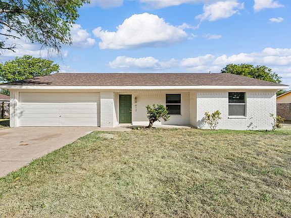 5th image of 412 Dixon Dr