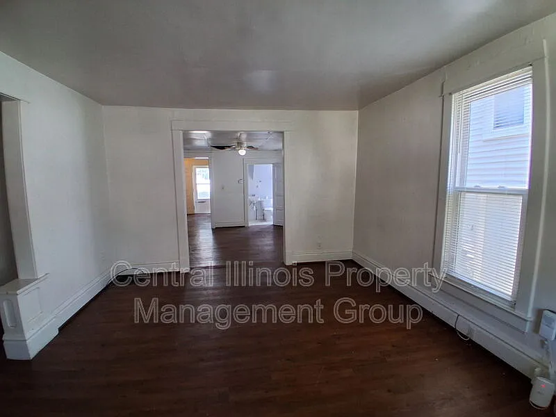 1 bed, 1.0 bath, $850 — Photo 3