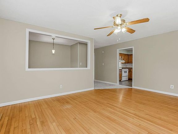 4th image of 504 E Osage St