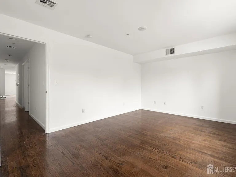 496 S 18th St #2 — Photo 19
