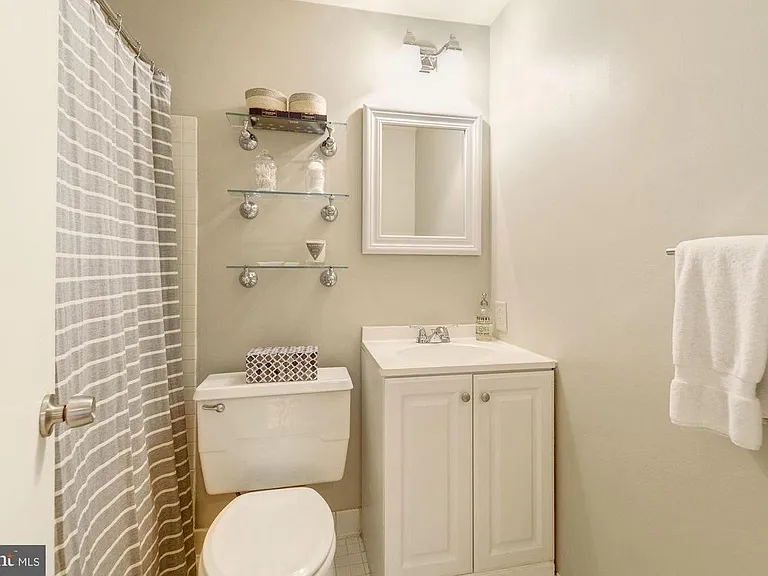 2127 California St NW #503 — Photo 10