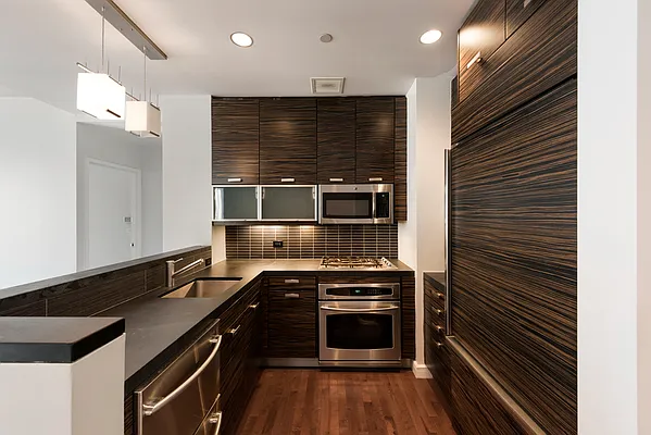 Rented by Compass | media 21