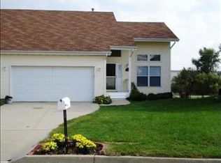 1206 Beacon Hill Ct, Normal, IL 61761