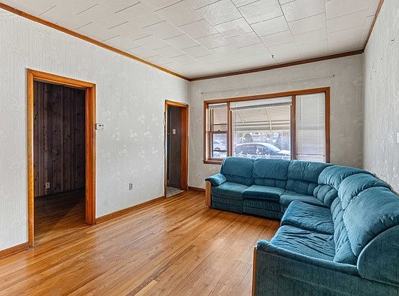 2nd image of 3047 S Broad St