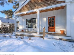 6 Anderson Dr, Falmouth, ME 04105