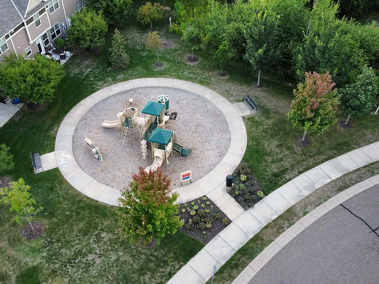 3233 Red Oak Trl — Photo 19