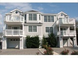 121 E 21st St, Long Beach Township, NJ 08008