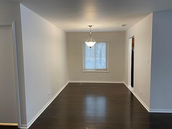 4th image of 905 Knottingham Dr APT 1A