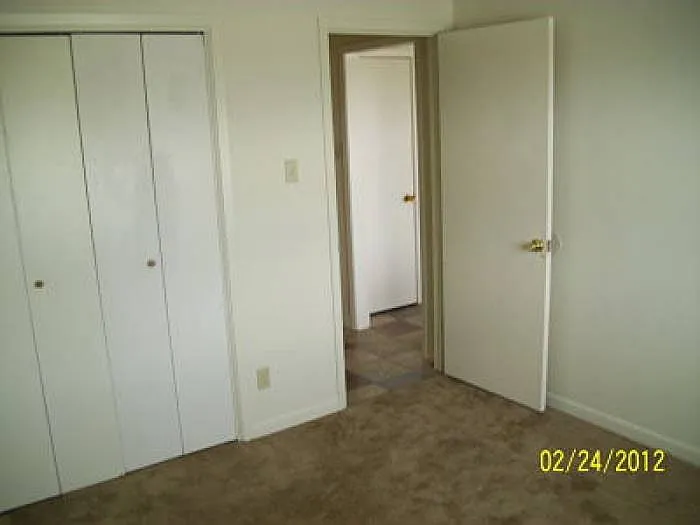 Front Bedroom to Hall