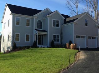 18 Hugh Strain Rd, Cohasset, MA 02025