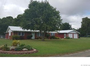 275 Hamilton Rd, Eufaula, OK 74432