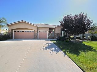 6703 Montagna Dr, Bakersfield, CA