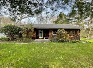 726 E Hillside Rd, Wappingers Falls, NY 12590