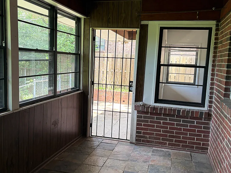 Glassed in porch