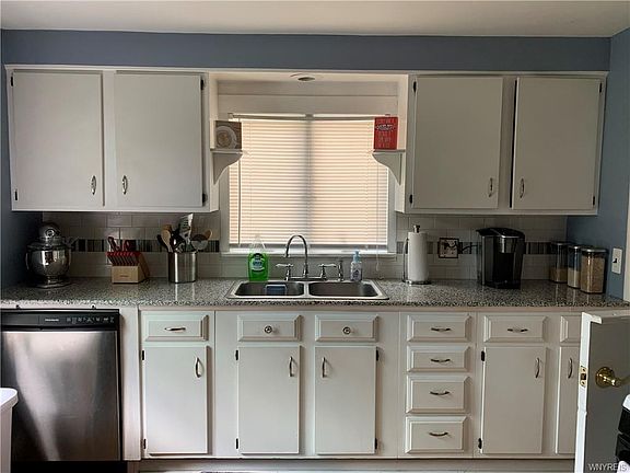 2nd image of 279 Grandview Ave
