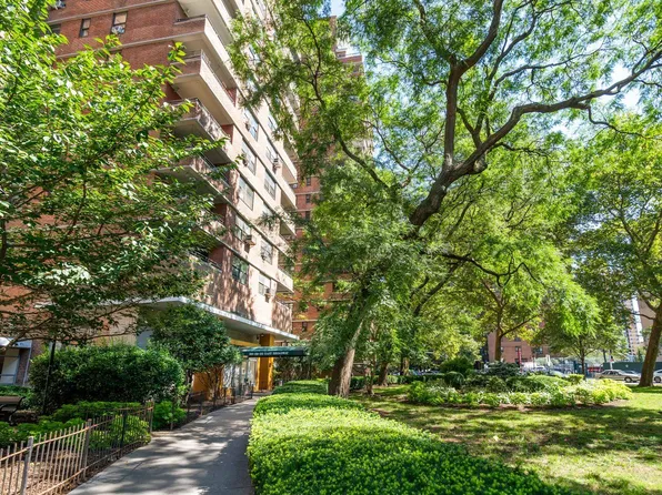 212 East Broadway #G1403, New York (Manhattan), NY 10002