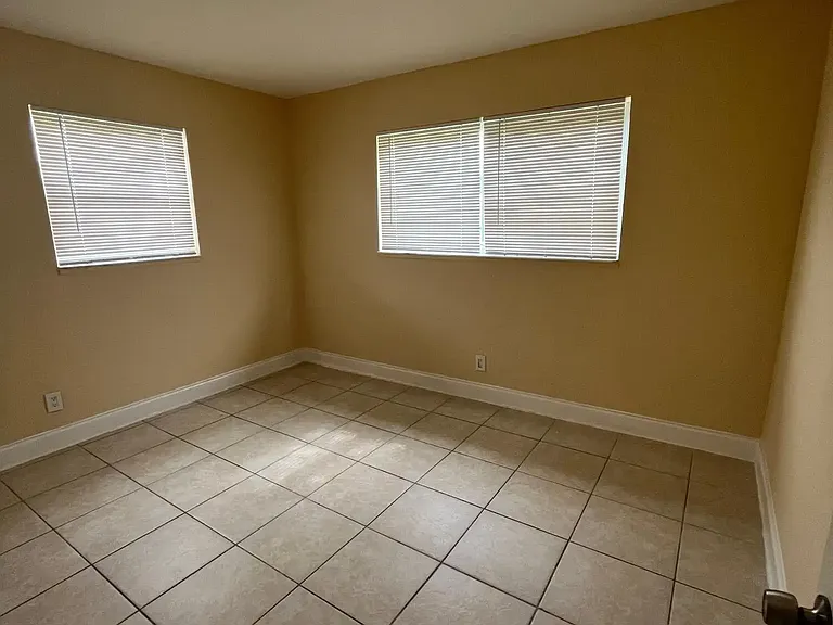 4867 Alberta Ave — Photo 38