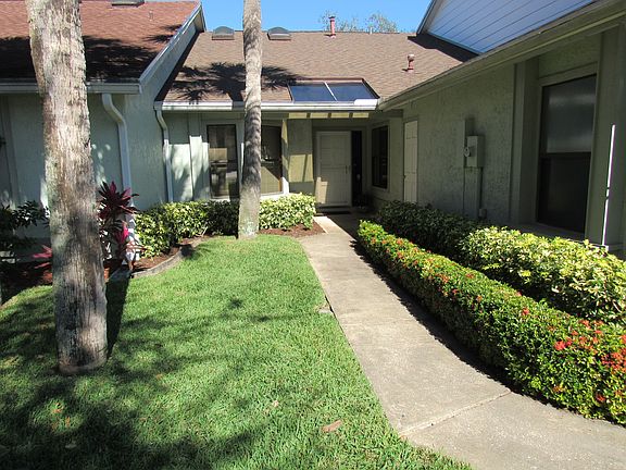 2nd image of 3737 Sawgrass Dr
