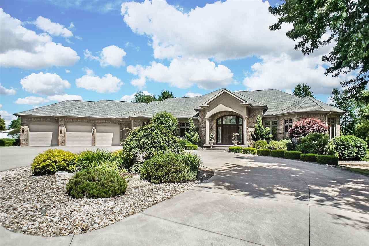 208 S Indiana Ave, Wakarusa, IN 46573 Zillow