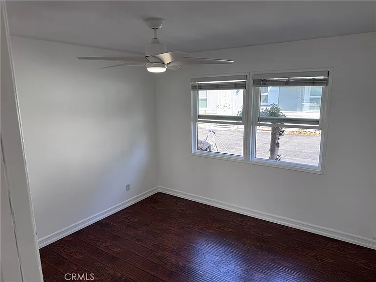 360 16th Pl — Photo 11