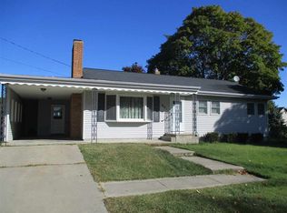 801 Maple St, Essexville, MI
